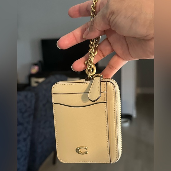 Coach Essential Chain Card Case - Picture 9 of 13